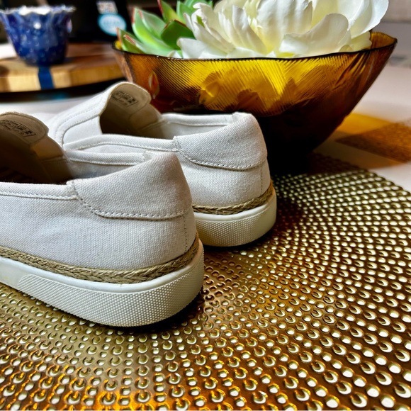 Ⓜ️✅SOLD✅Vionic Rae Slip On Sneaker - Picture 7 of 12